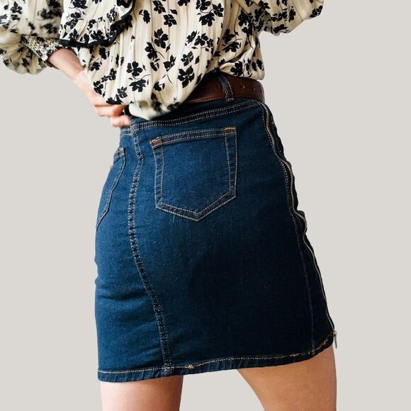 Machine Nouvelle Made in Italy High Waist Denim Mini Skirt Size Small NWT - Picture 2 of 7